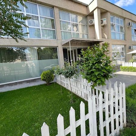 Benefice Hotel Yerevan Ngoại thất bức ảnh
